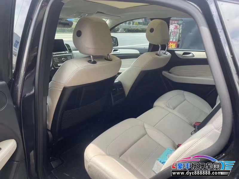 17年奔驰GLE轿车抵押车出售