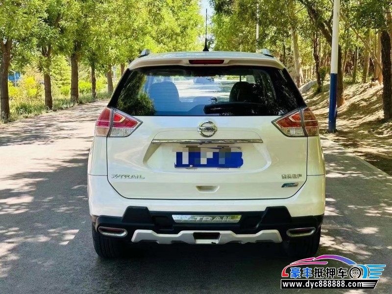 16年日产奇骏轿车抵押车出售