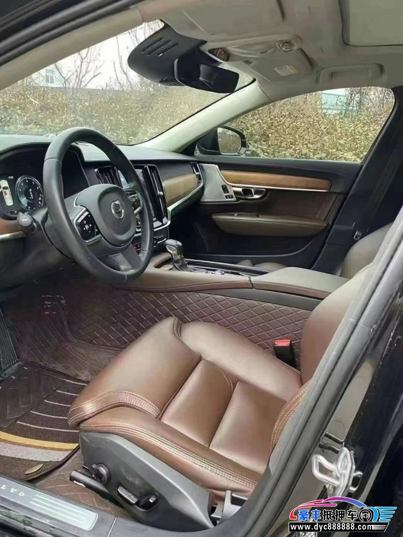 19年沃尔沃S90轿车抵押车出售