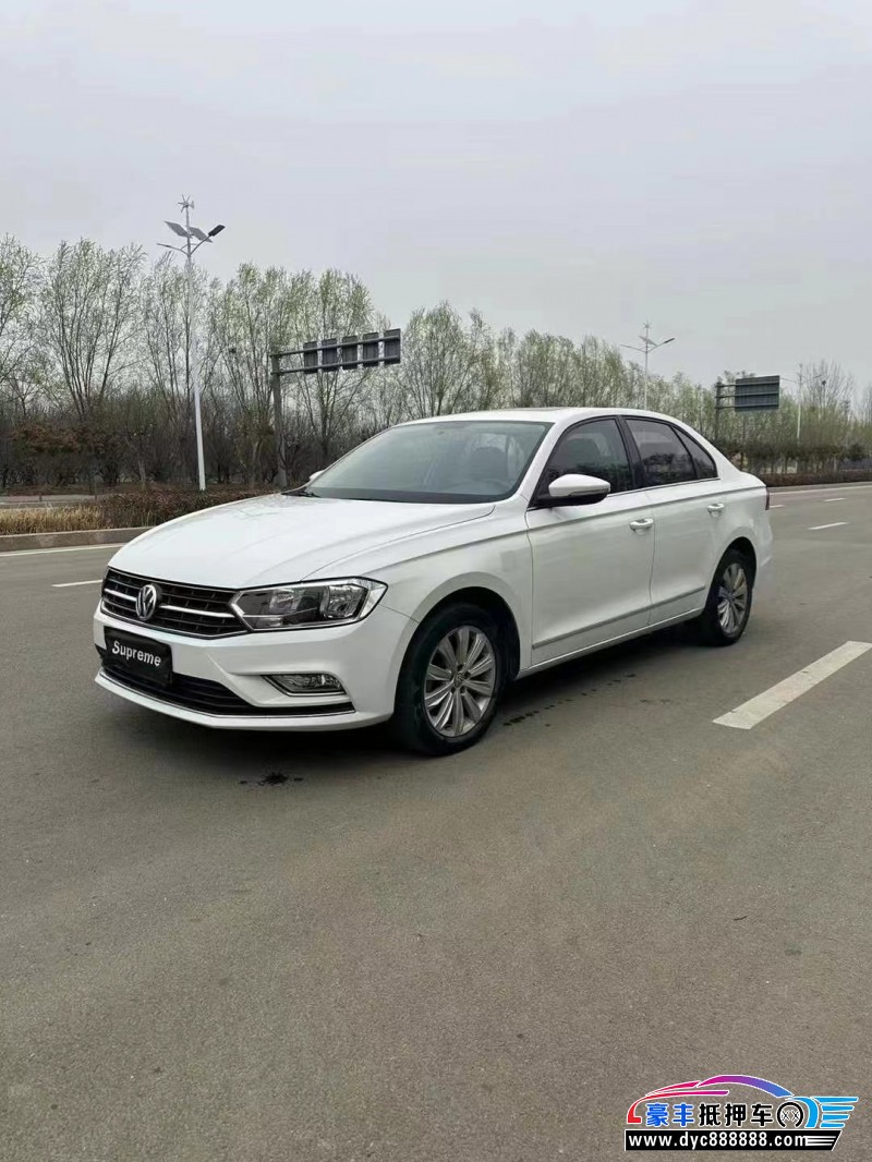 17年大众宝来轿车抵押车出售