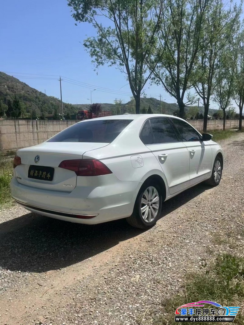 18年大众宝来轿车抵押车出售