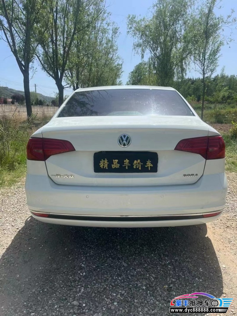 18年大众宝来轿车抵押车出售