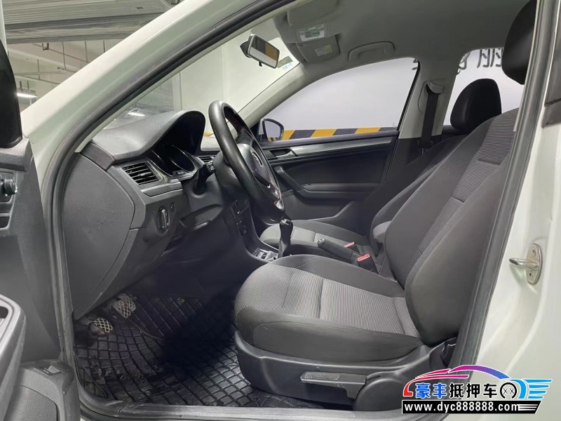 20年大众宝来轿车抵押车出售