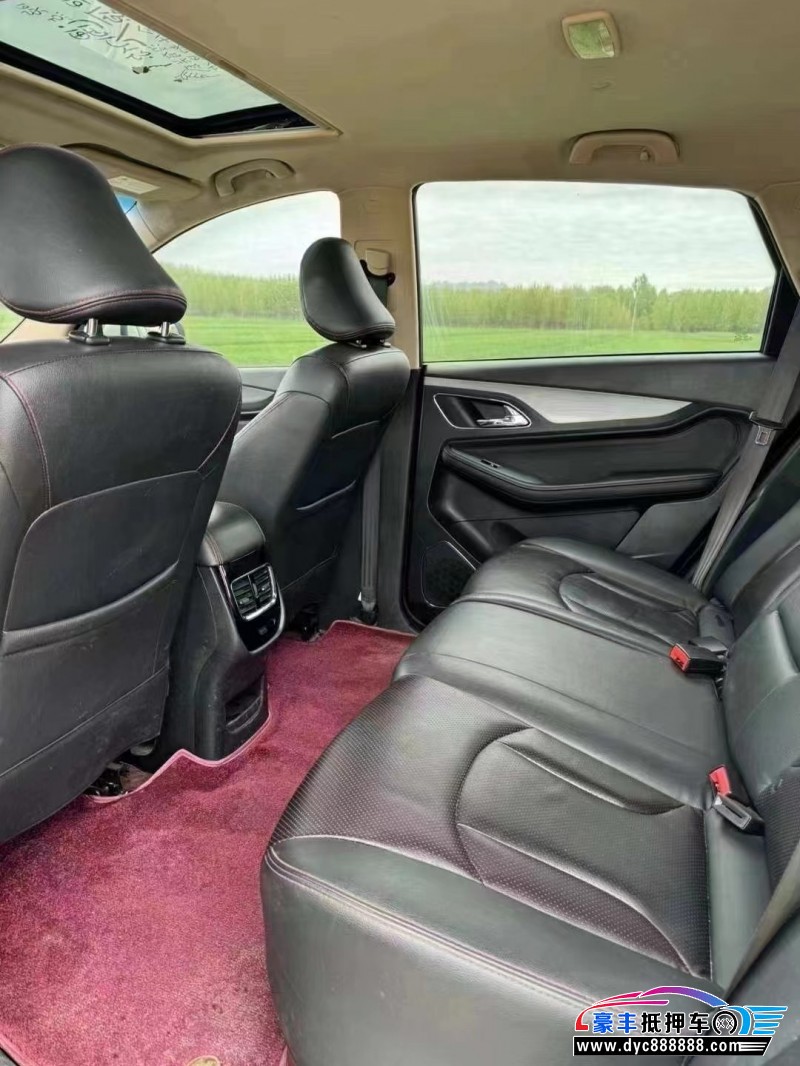 17年宝骏560轿车抵押车出售