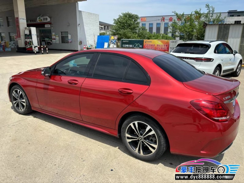 18年奔驰C轿车抵押车出售