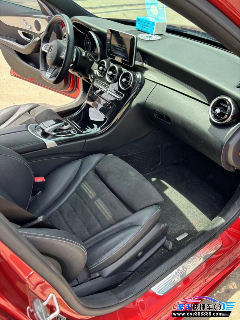 18年奔驰C轿车抵押车出售