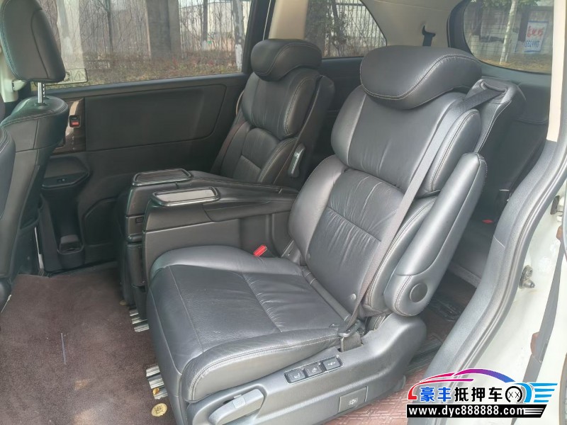 17年本田艾力绅轿车抵押车出售