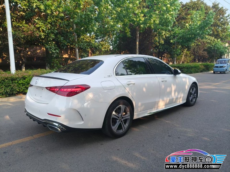 22年奔驰C轿车抵押车出售