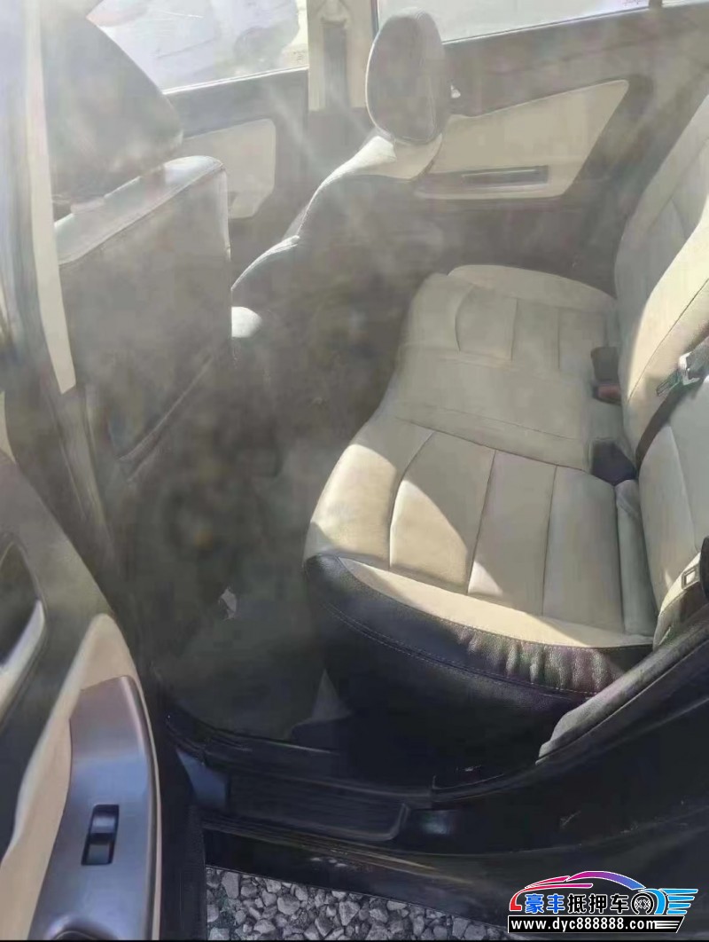 15年海马福美来轿车抵押车出售