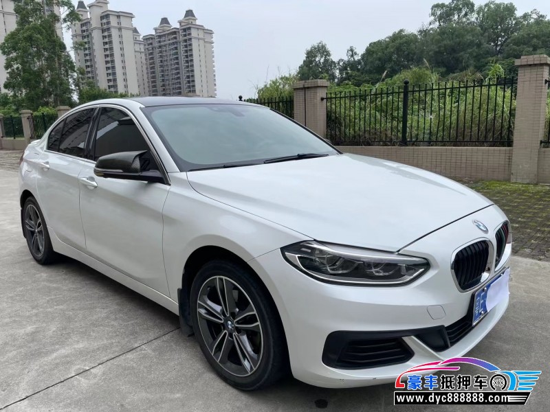 20年宝马1系轿车抵押车出售