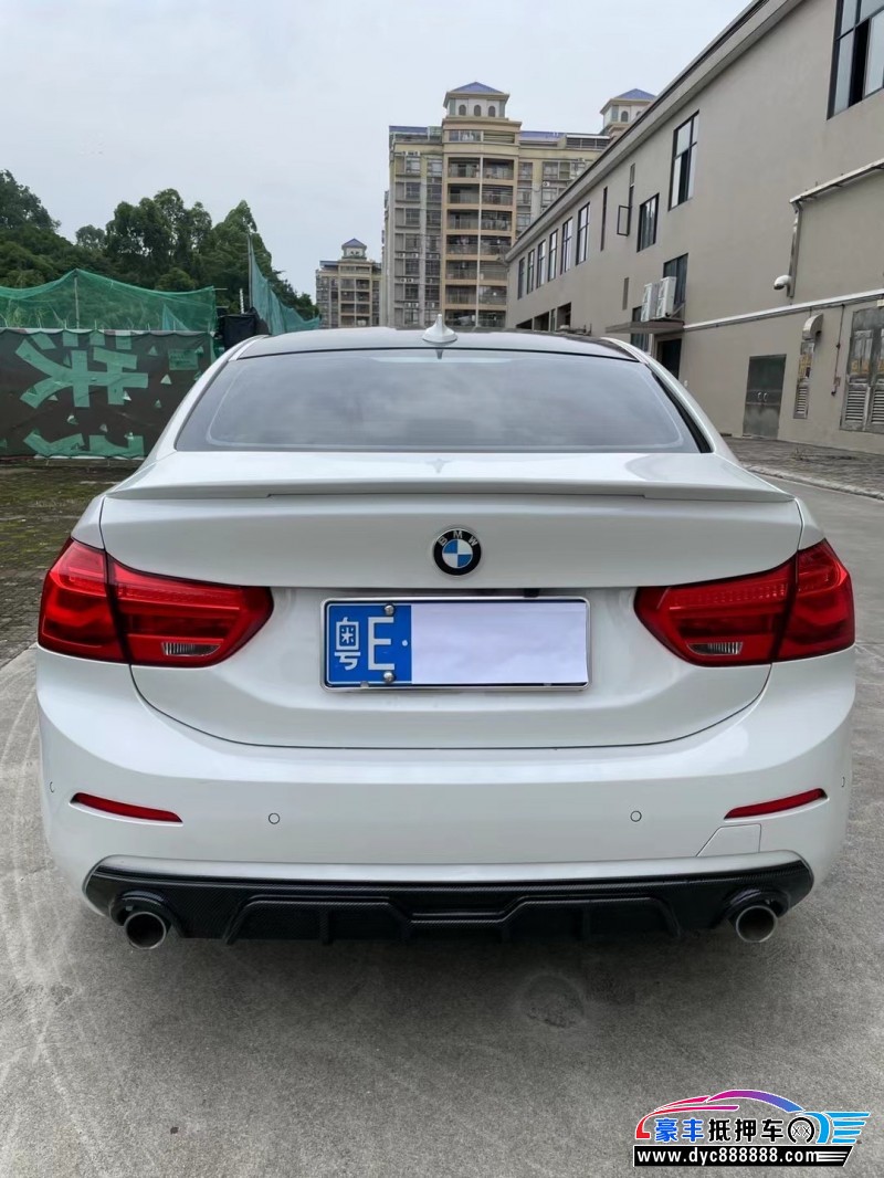 20年宝马1系轿车抵押车出售