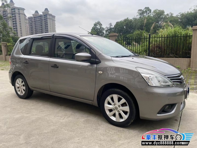 15年日产骊威MPV抵押车出售
