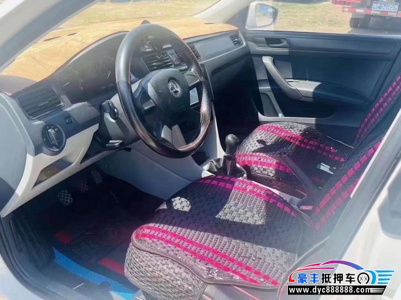 14年斯柯达昕锐轿车抵押车出售