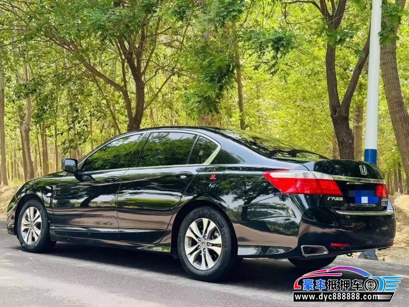 15年本田雅阁轿车抵押车出售