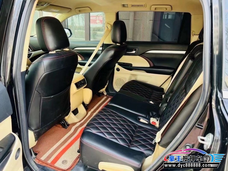 17年丰田汉兰达轿车抵押车出售