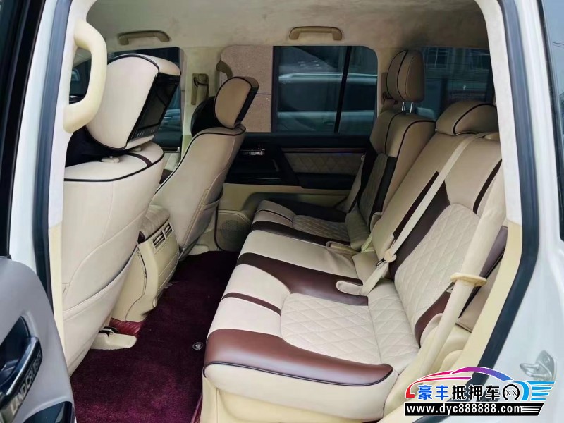 16年丰田兰德酷路泽（陆巡）轿车抵押车出售