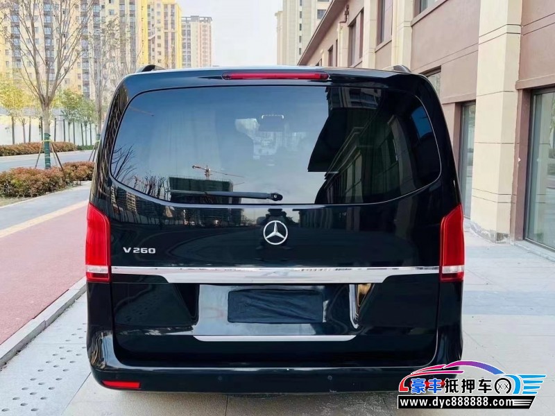 18年奔驰V轿车抵押车出售