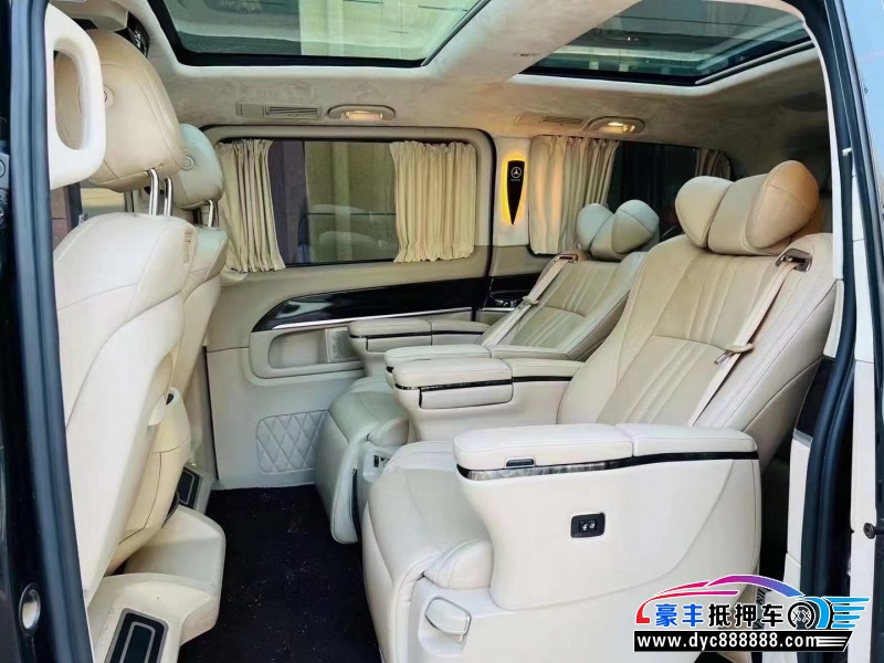 18年奔驰V轿车抵押车出售