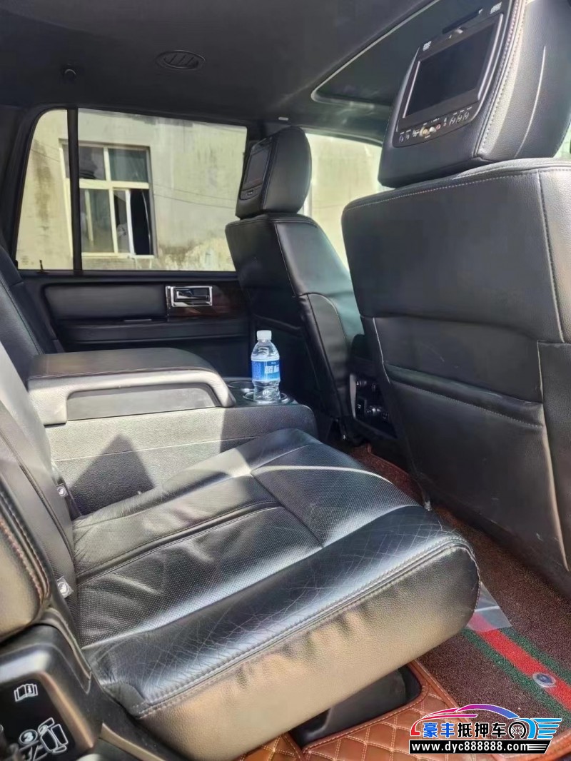 16年林肯领航员MPV抵押车出售