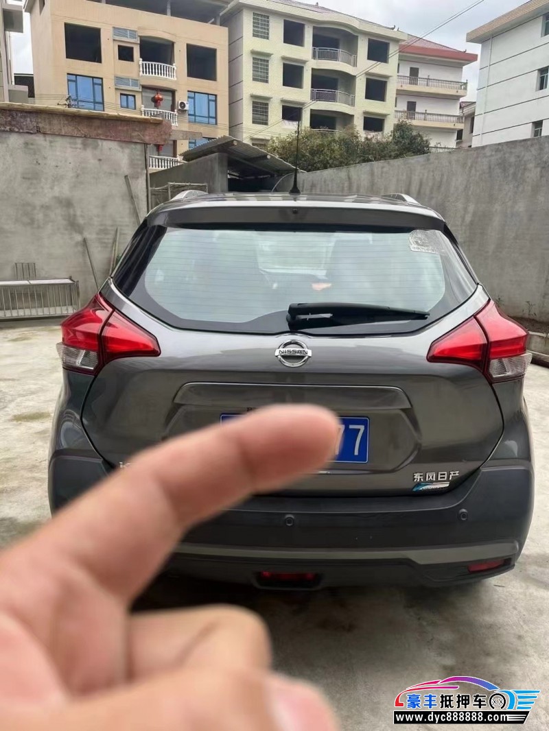 18年日产劲客轿车抵押车出售