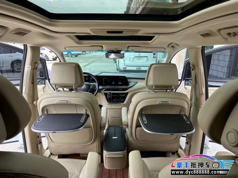 22年别克GL8轿车抵押车出售