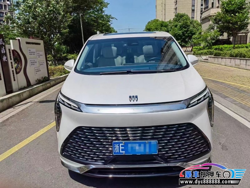 22年别克世纪轿车抵押车出售