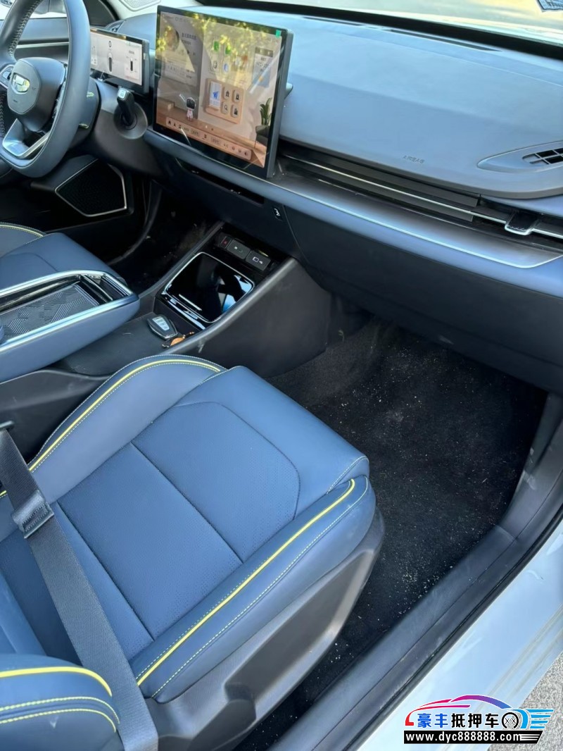 24年吉利几何轿车抵押车出售