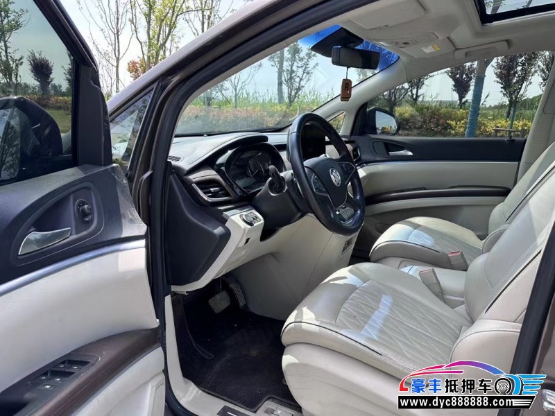 22年别克GL8轿车抵押车出售