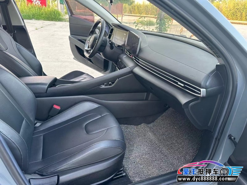 21年现代伊兰特轿车抵押车出售