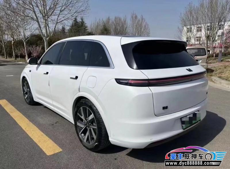 23年理想L7轿车抵押车出售