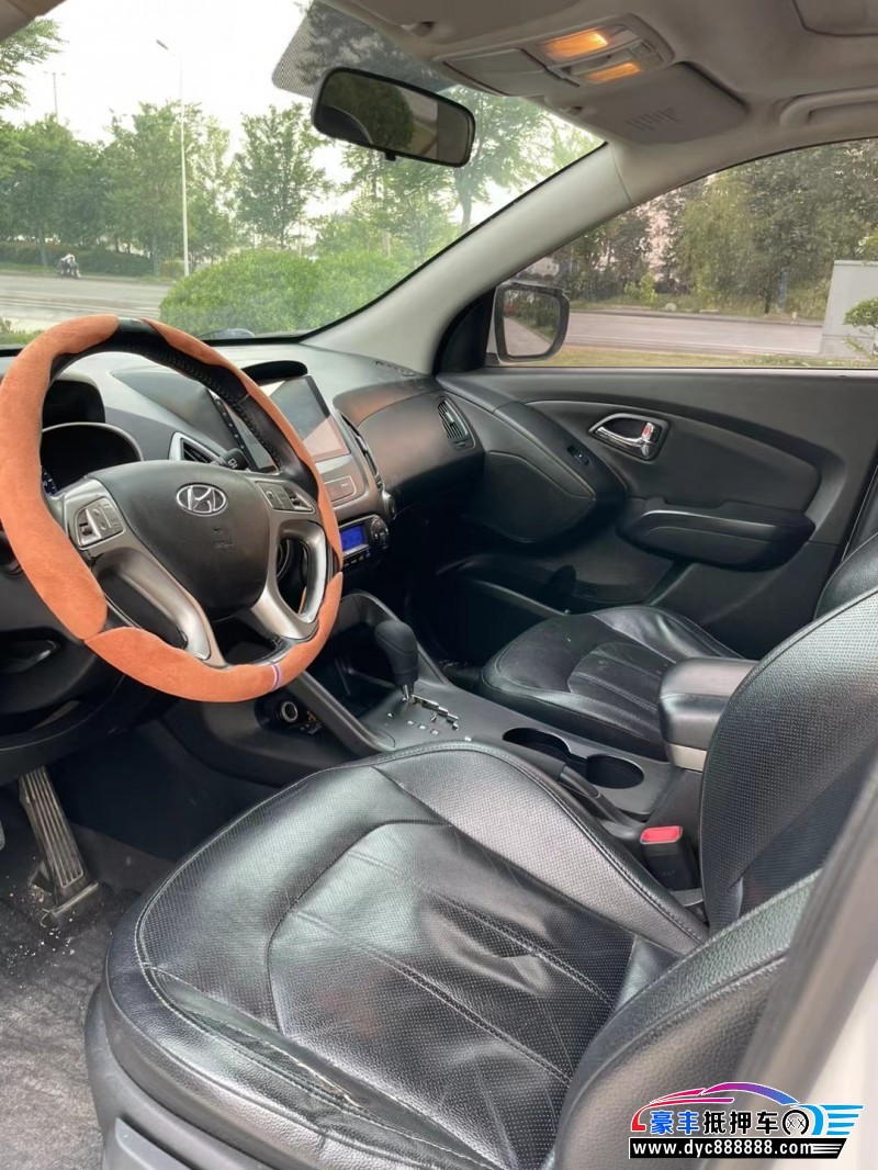 16年现代ix35SUV抵押车出售