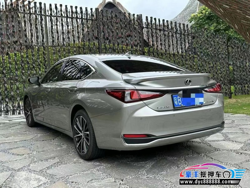 23年雷克萨斯ES轿车抵押车出售