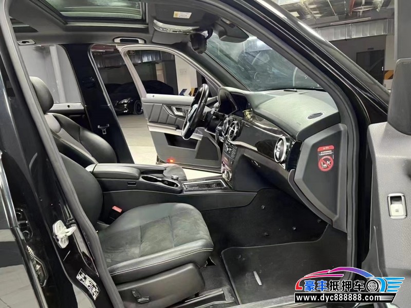 15年奔驰GLK轿车抵押车出售