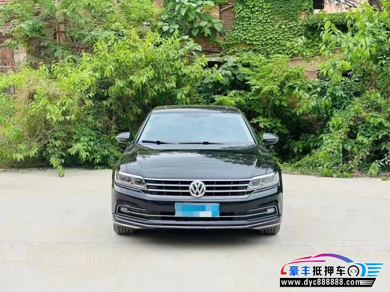 17年大众辉昂轿车抵押车出售