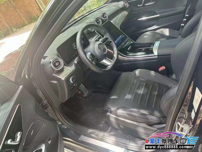 22年奔驰C轿车抵押车出售