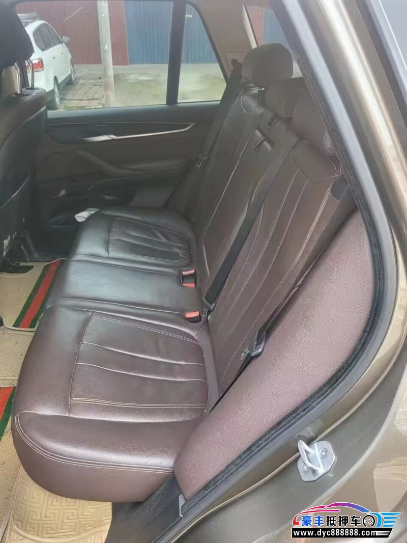 19年宝马X5轿车抵押车出售