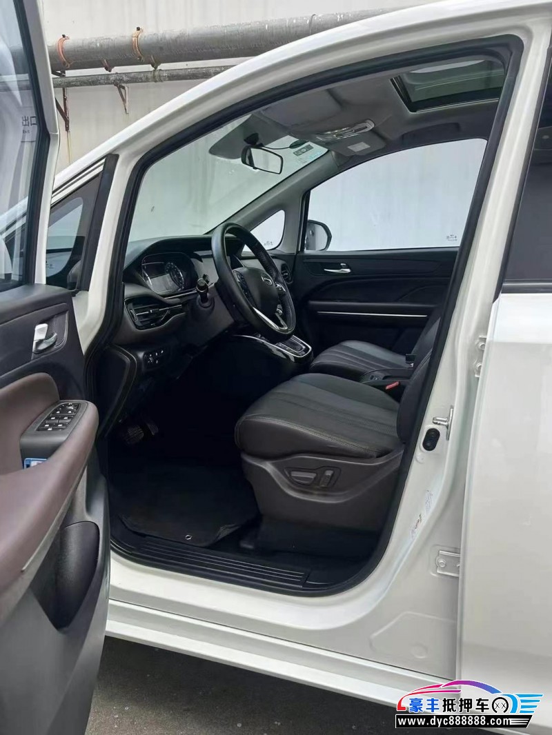 20年传祺m6轿车抵押车出售