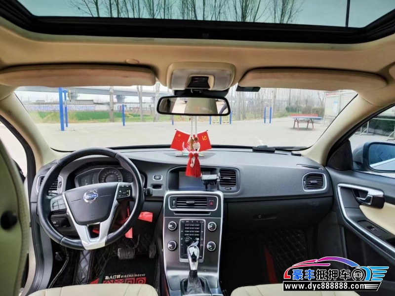 14年沃尔沃S60轿车抵押车出售