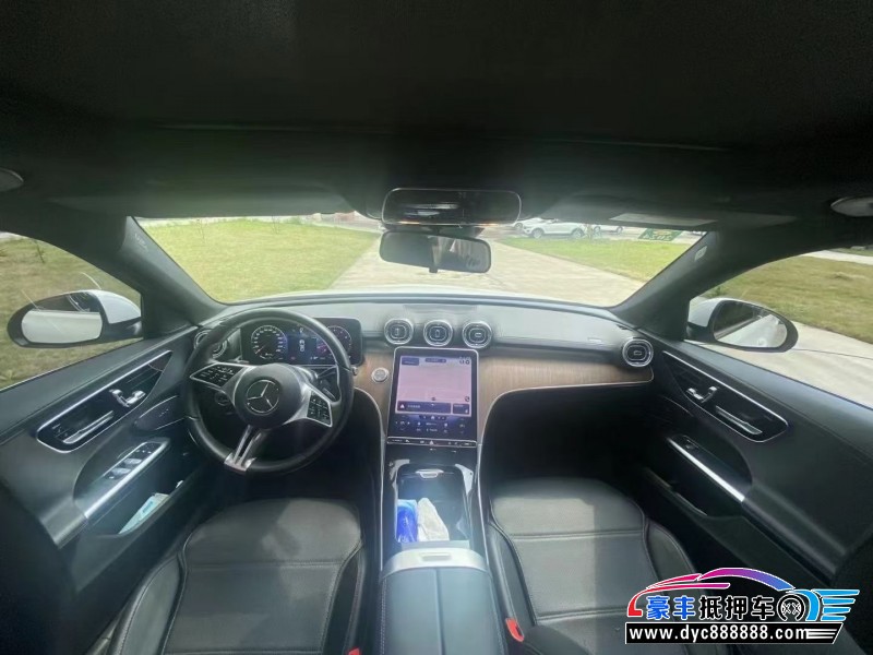 22年奔驰C轿车抵押车出售