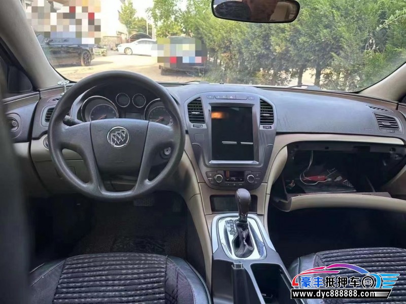 13年别克君威轿车抵押车出售