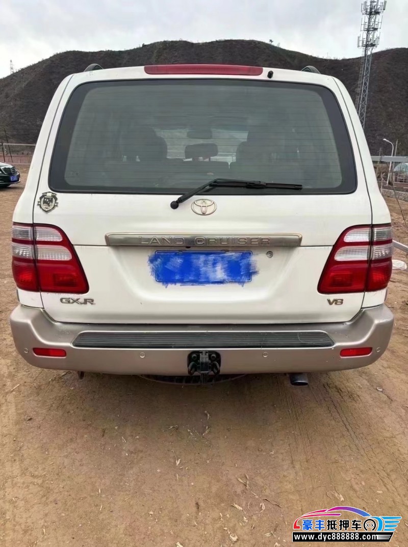 04年丰田兰德酷路泽（陆巡）轿车抵押车出售