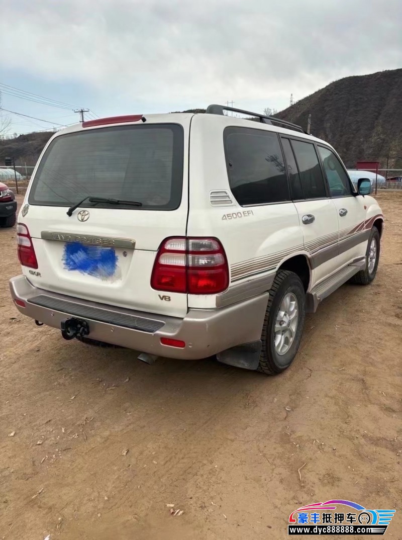 04年丰田兰德酷路泽（陆巡）轿车抵押车出售