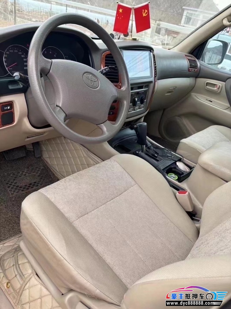 04年丰田兰德酷路泽（陆巡）轿车抵押车出售