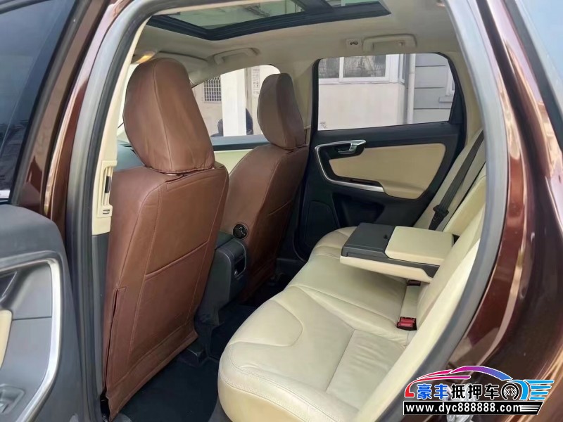 14年沃尔沃XC60轿车抵押车出售