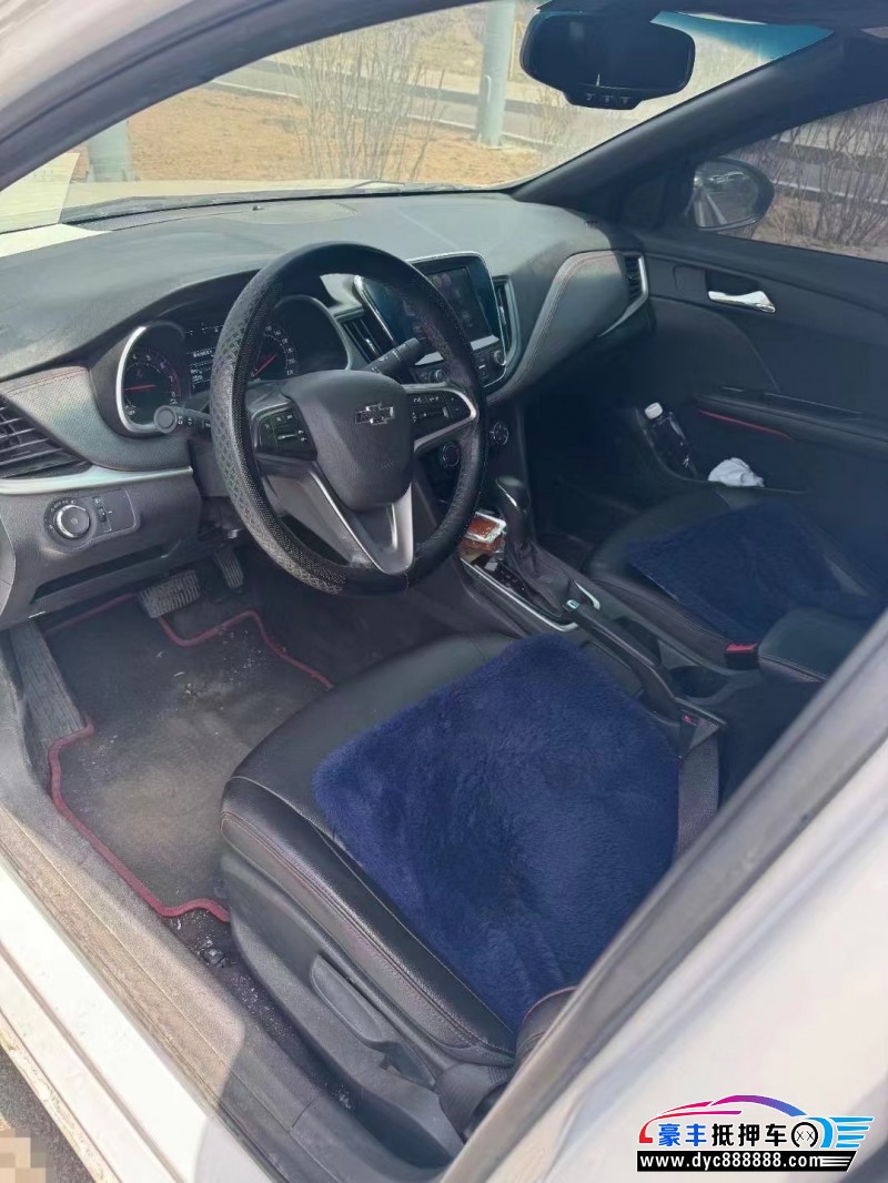 20年雪佛兰科鲁泽轿车抵押车出售