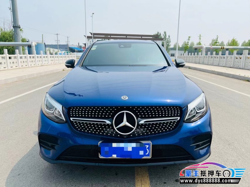 18年奔驰GLC轿车抵押车出售