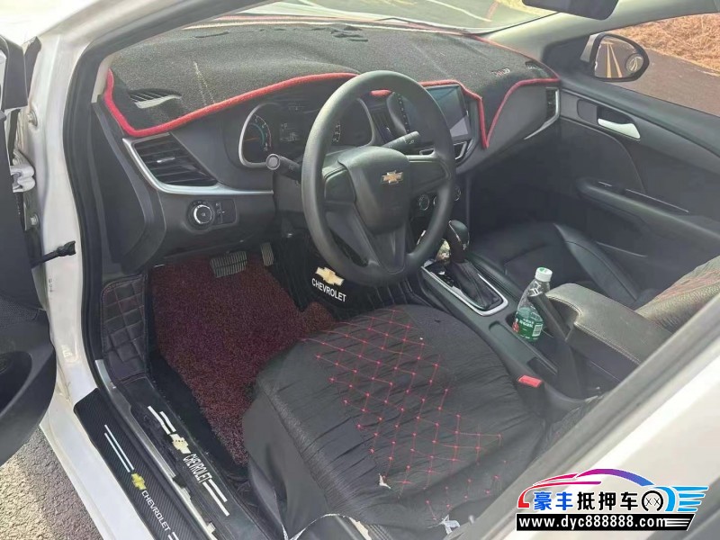 18年雪佛兰科沃兹轿车抵押车出售