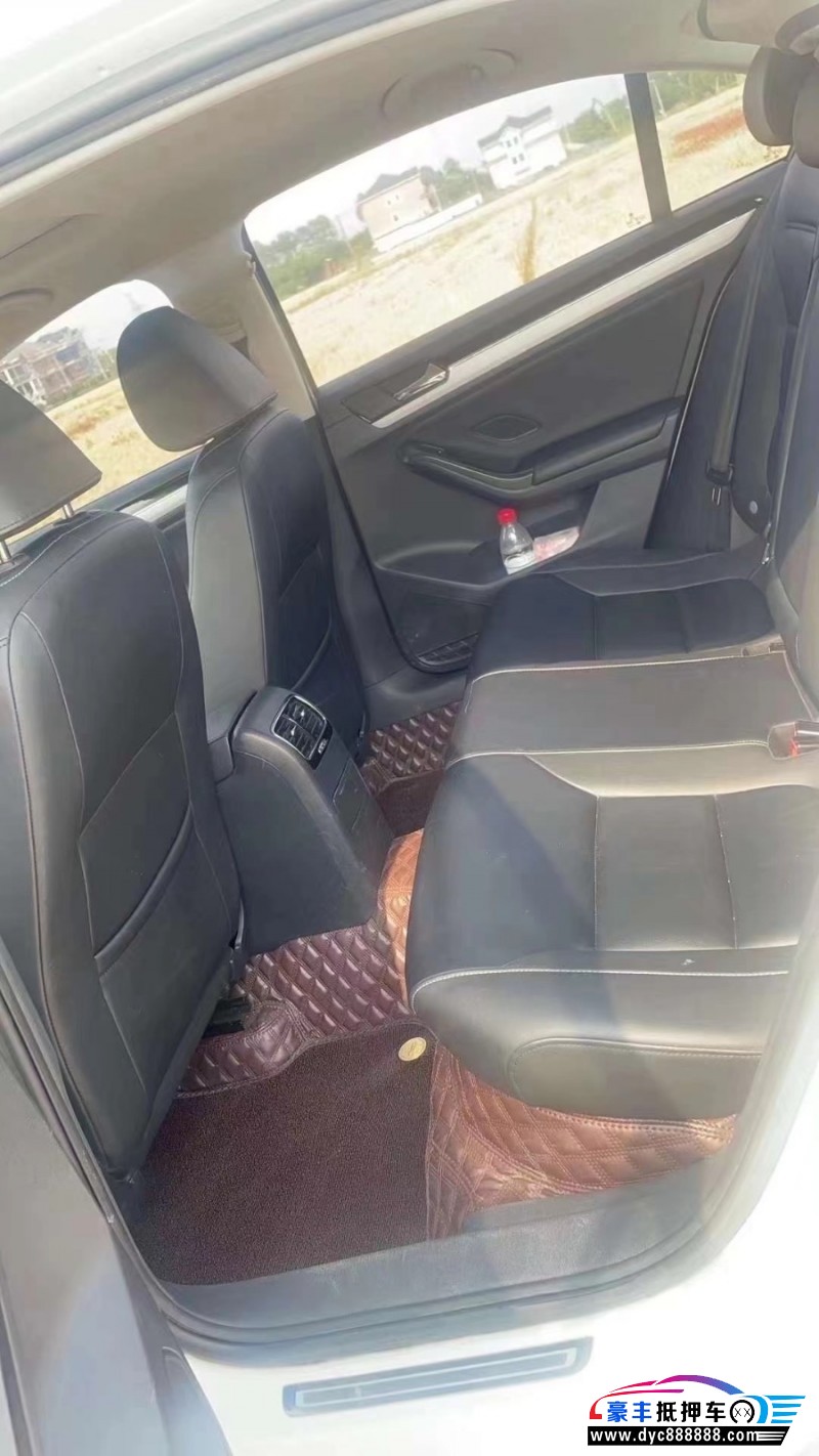 18年大众速腾轿车抵押车出售