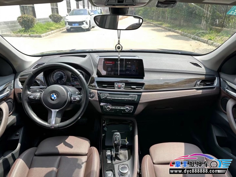 20年宝马X1轿车抵押车出售