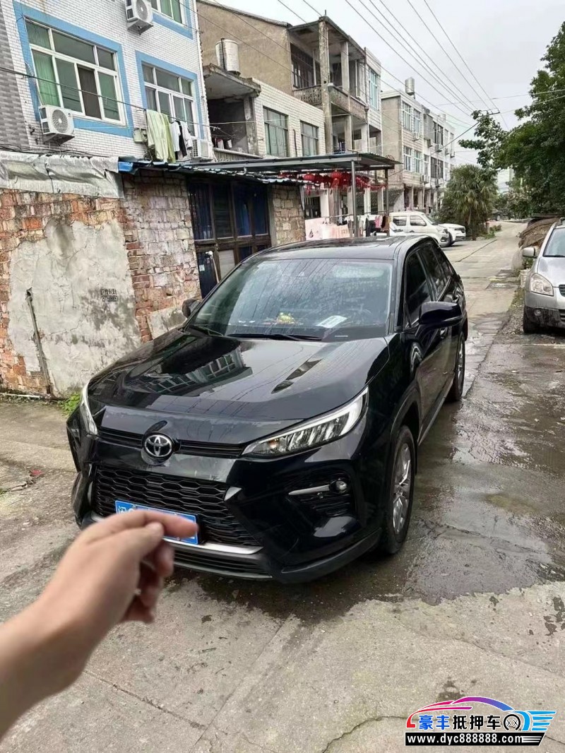 22年丰田威兰达轿车抵押车出售